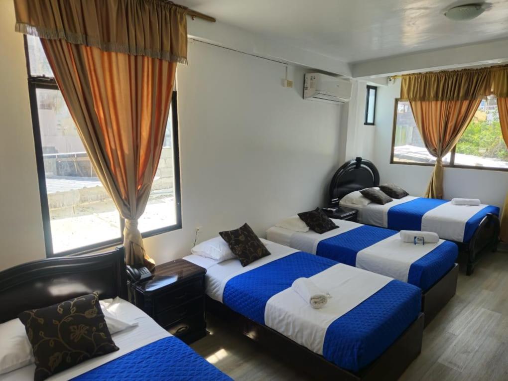 Flightless Cormorant Otel Puerto Ayora  Dış mekan fotoğraf